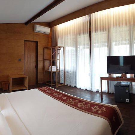 Teras Hotel Ijen Banyuwangi Banyuwangi  Exterior foto